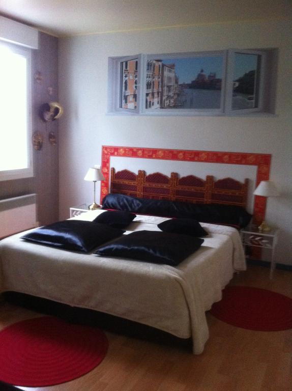 Chambre d'Hôtes Dyrslot Saint-Denis-de-Pile Extérieur photo